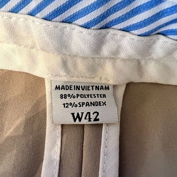 FJ FootJoy Golf Shorts Mens Beige Brown Performance Bermuda Classic Fit Size W42 - Picture 3 of 8